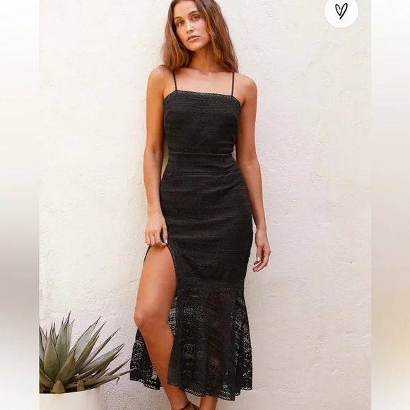 Lulu’s Black Lace Midi Dress - Picture 1 of 6